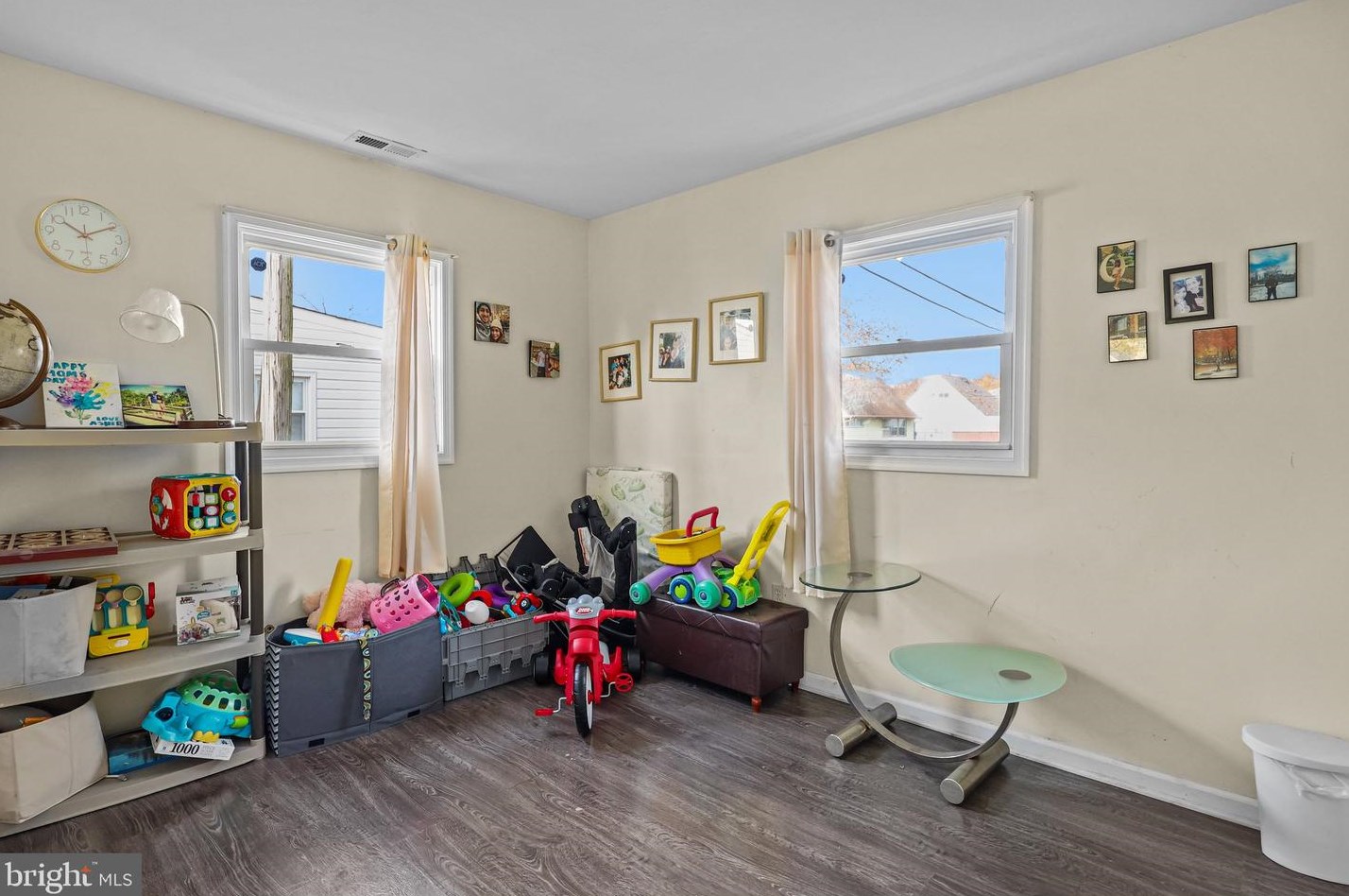 94 Coral Ln, Levittown PA  19055-1610 exterior