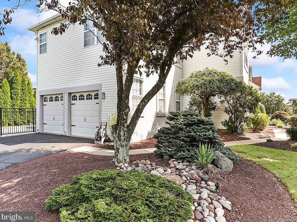 1813 Heritage Dr, Jamison, PA 18929-1630