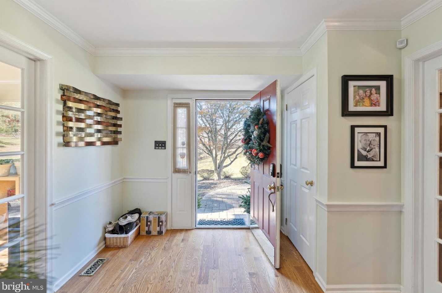 5 Emerald Ct, Upper Makefield PA  18940-2819 exterior