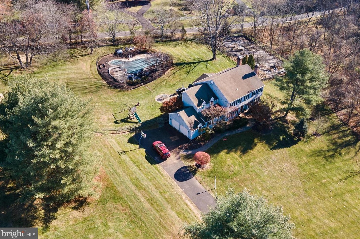 5 Emerald Ct, Upper Makefield PA  18940-2819 exterior