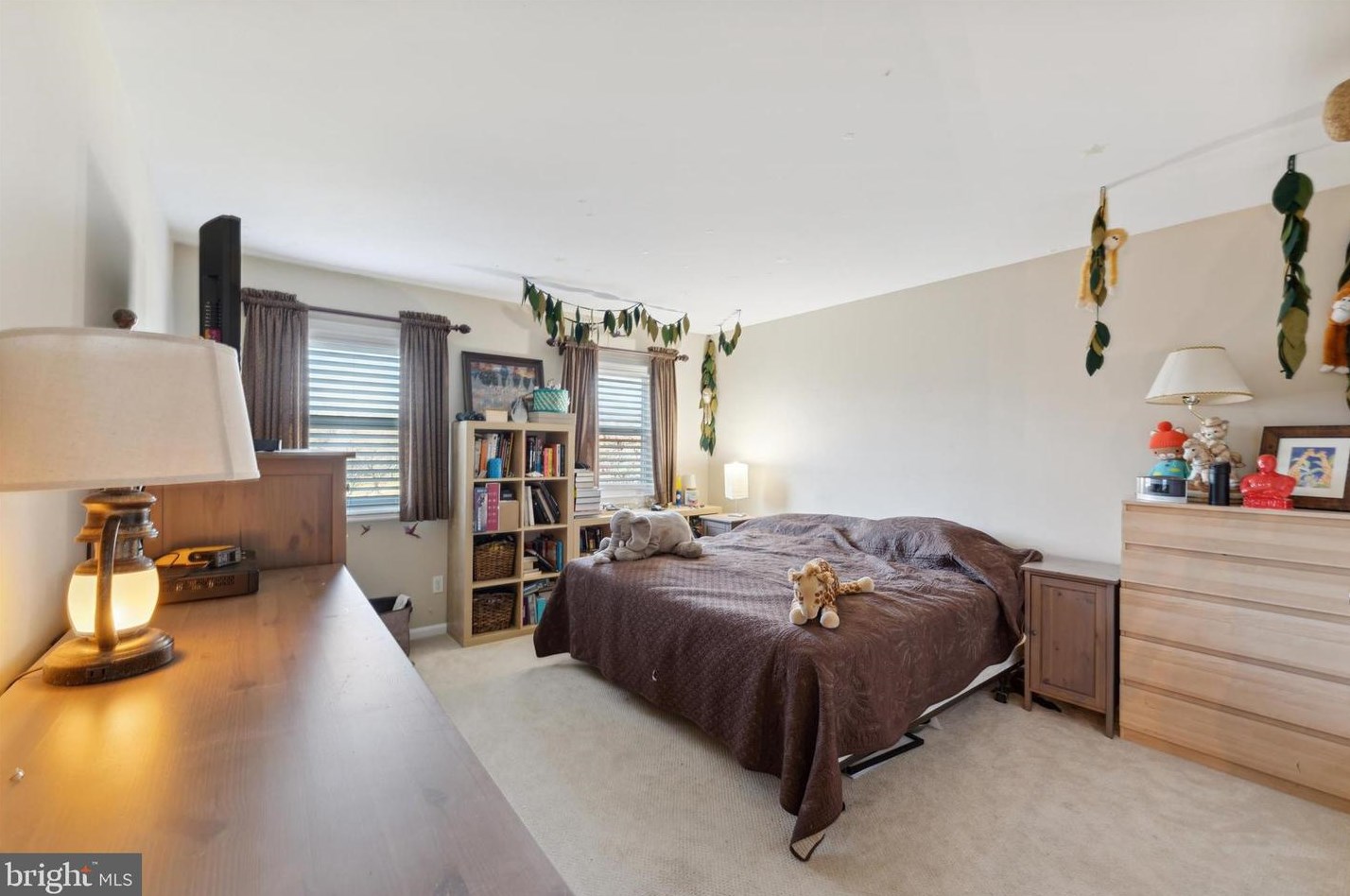 5 Emerald Ct, Upper Makefield PA  18940-2819 exterior