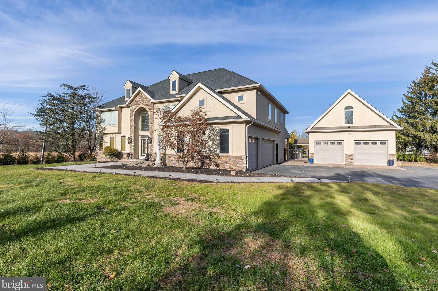 1739 7 Corner Rd, Perkasie, PA 18944
