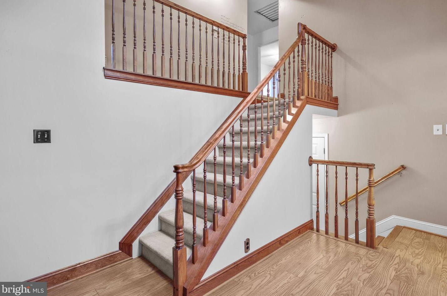 7 Brentwood Ct, Upper Makefield PA  18940-1403 exterior