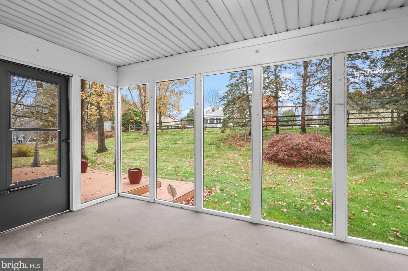 7 Brentwood Ct, Upper Makefield PA  18940-1403 exterior