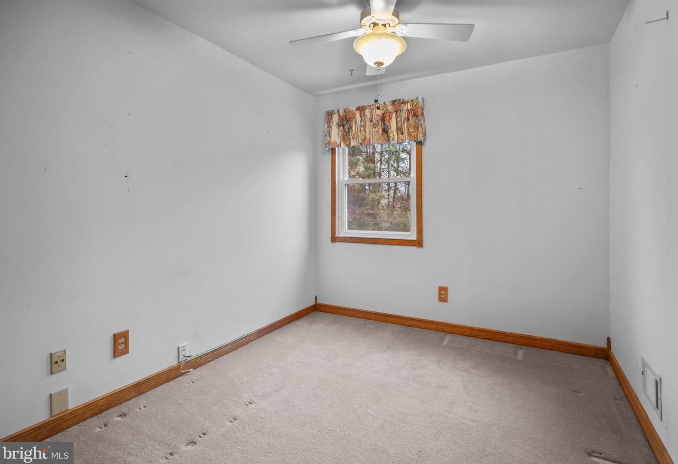 7 Brentwood Ct, Upper Makefield PA  18940-1403 exterior