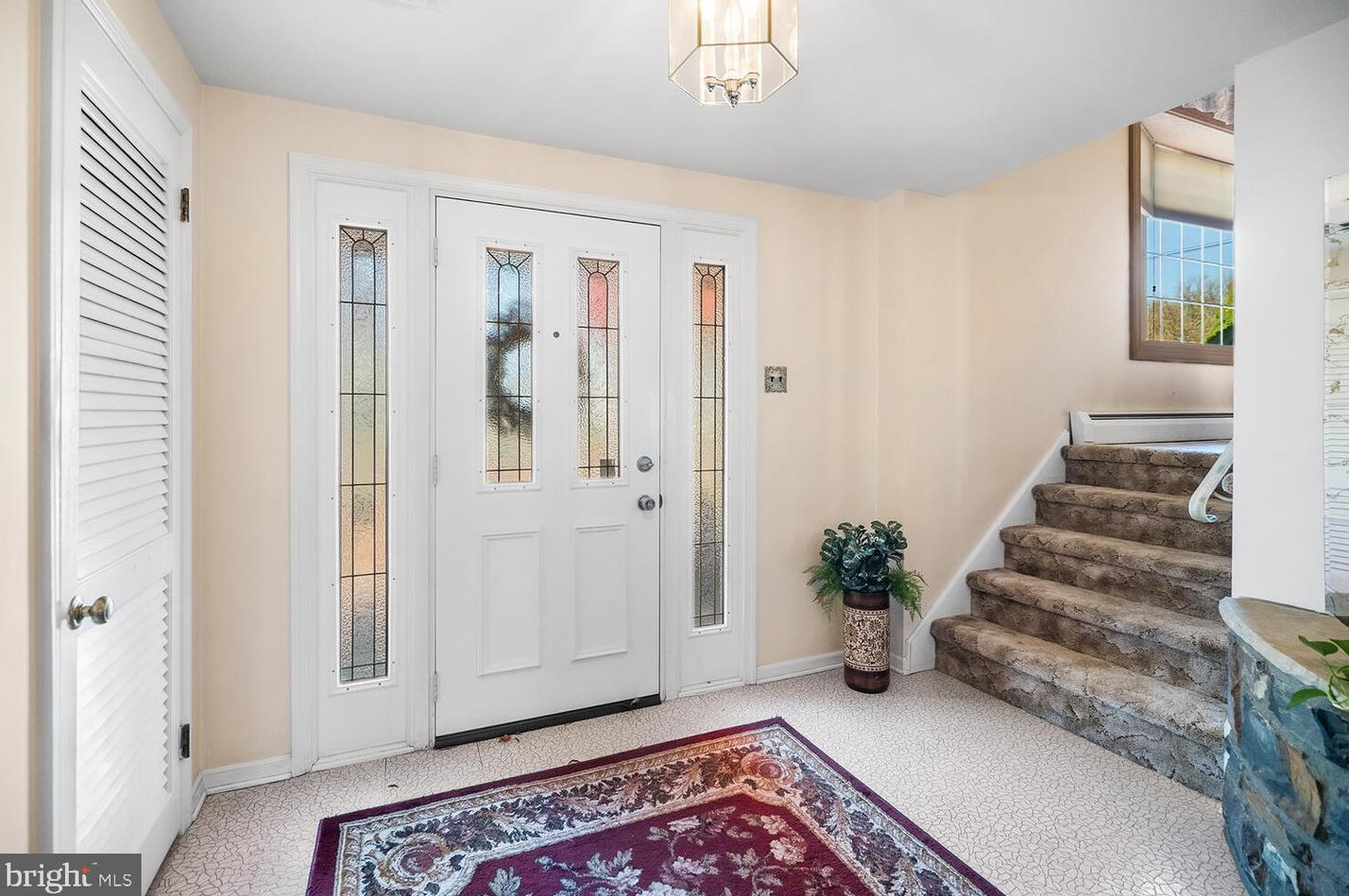169 Walton Dr, Yardley, PA 19067
