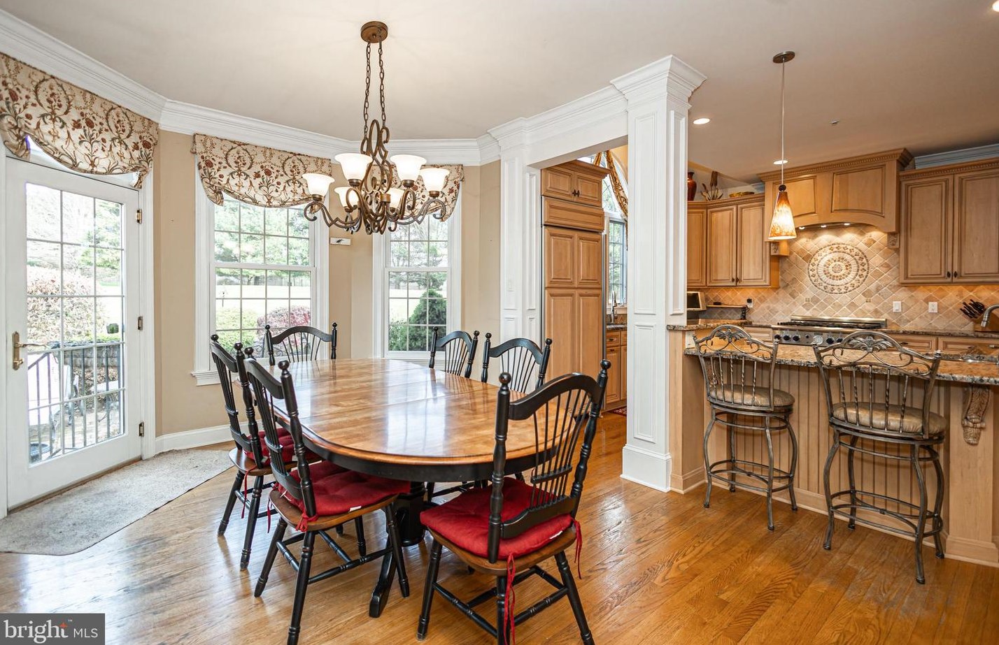 28 Thompson Mill Rd, Upper Makefield PA  18940-9628 exterior