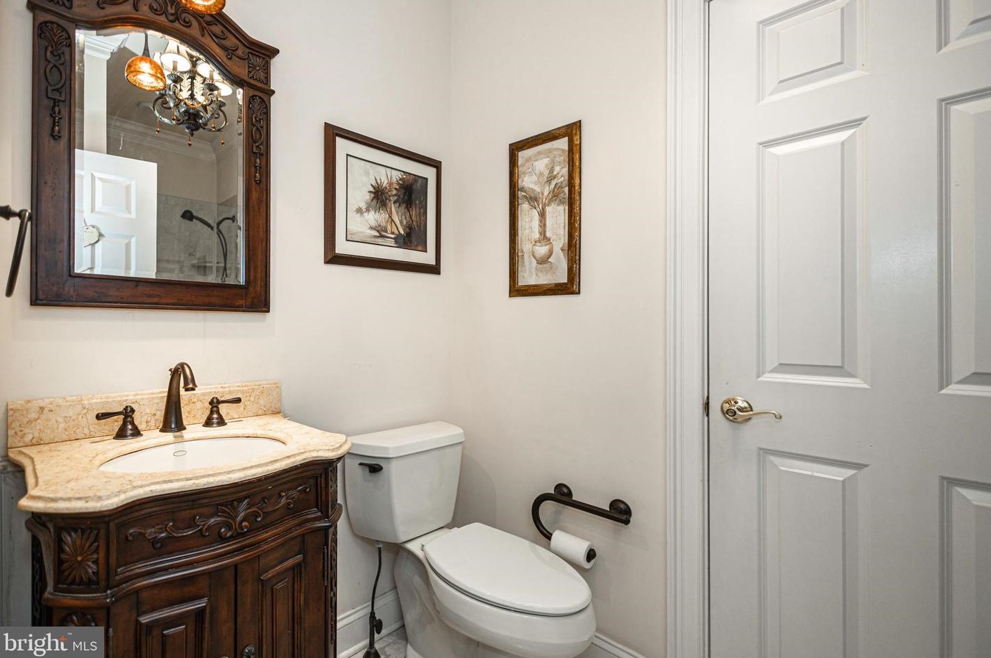 28 Thompson Mill Rd, Upper Makefield PA  18940-9628 exterior