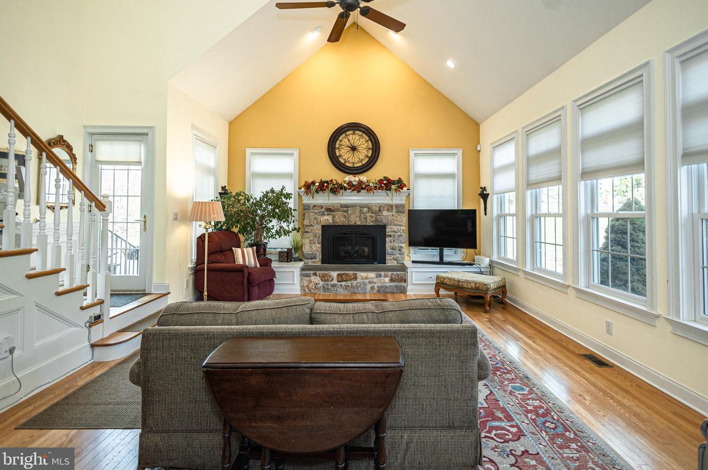 28 Thompson Mill Rd, Upper Makefield PA  18940-9628 exterior