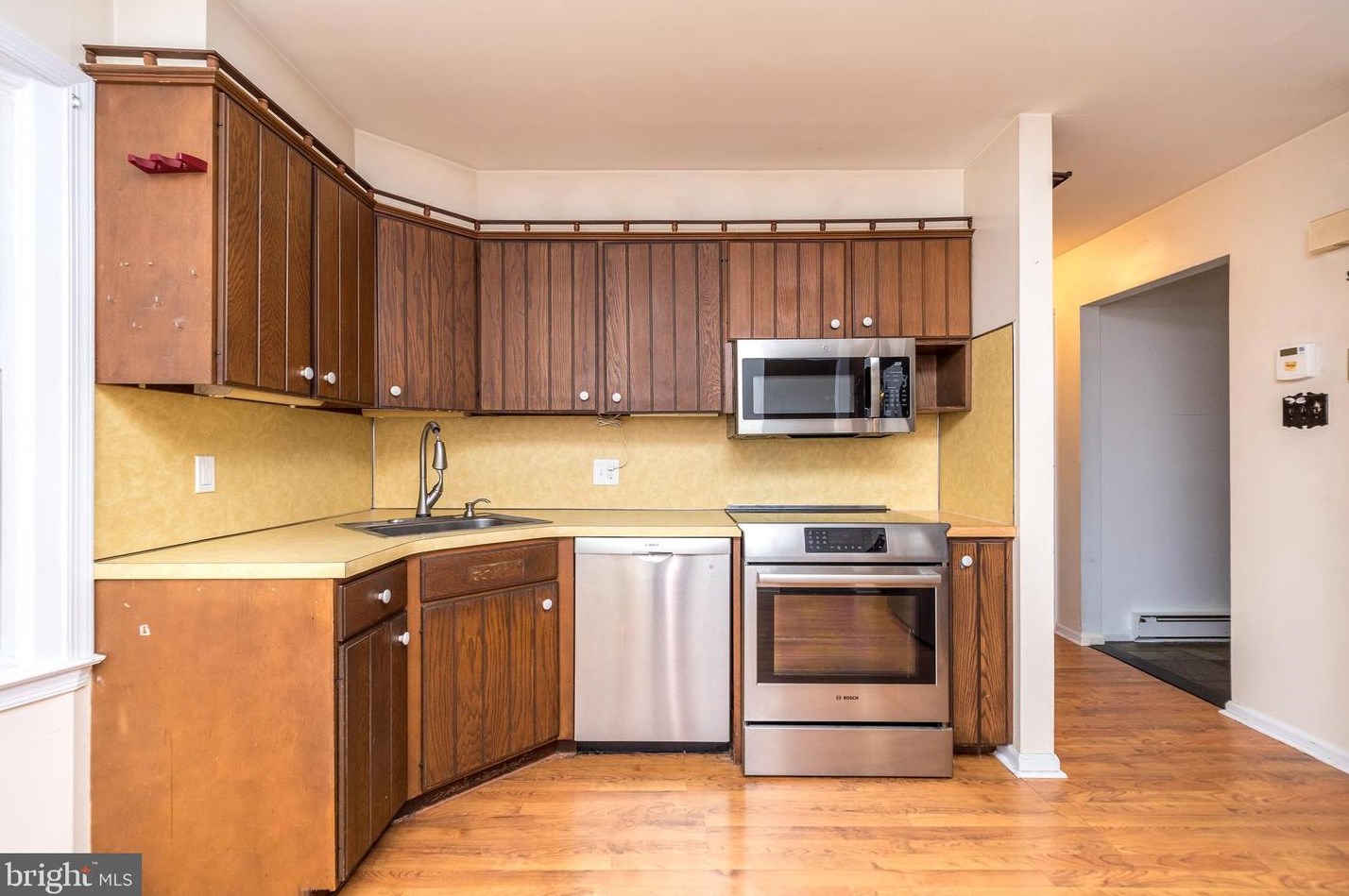 61 Townview Dr, Gardenville PA  18901-3123 exterior