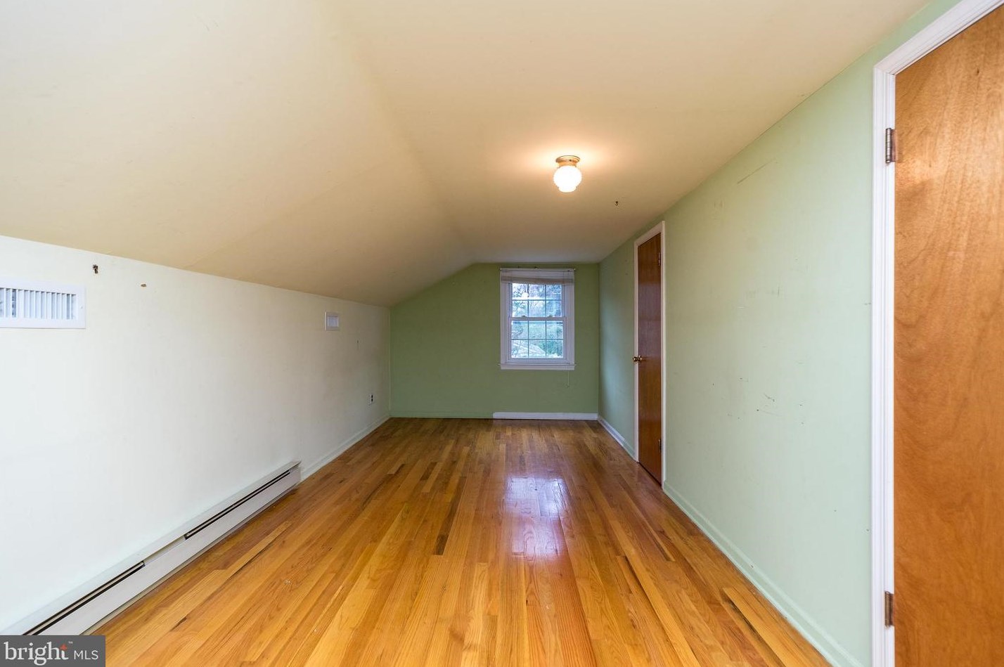 61 Townview Dr, Gardenville PA  18901-3123 exterior