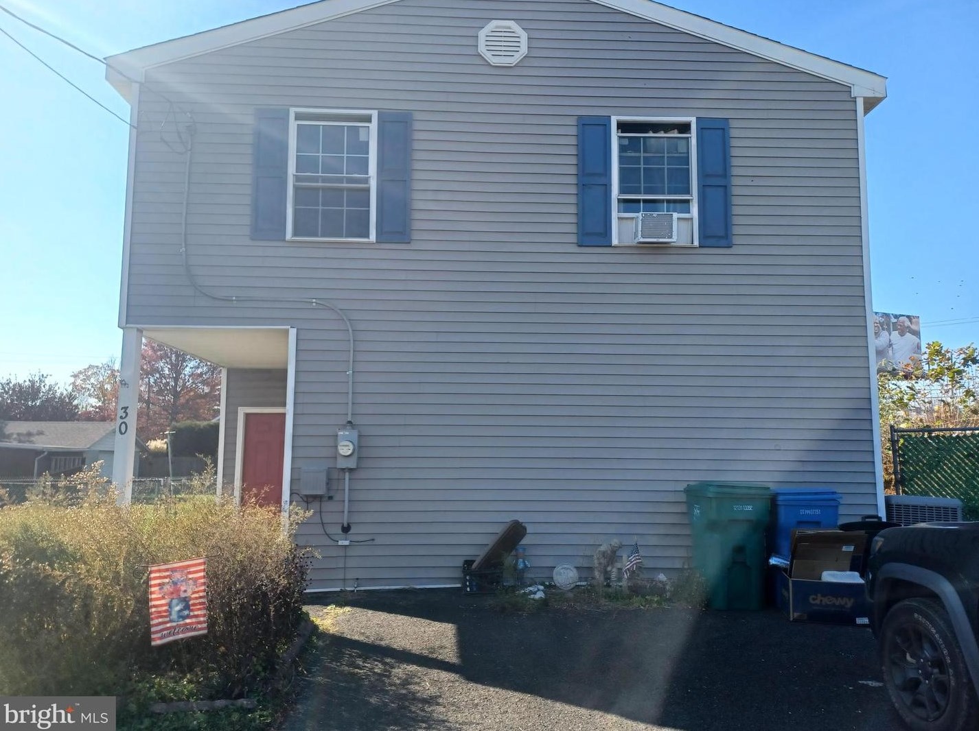 30 Grieb Ave, Levittown, PA 19057