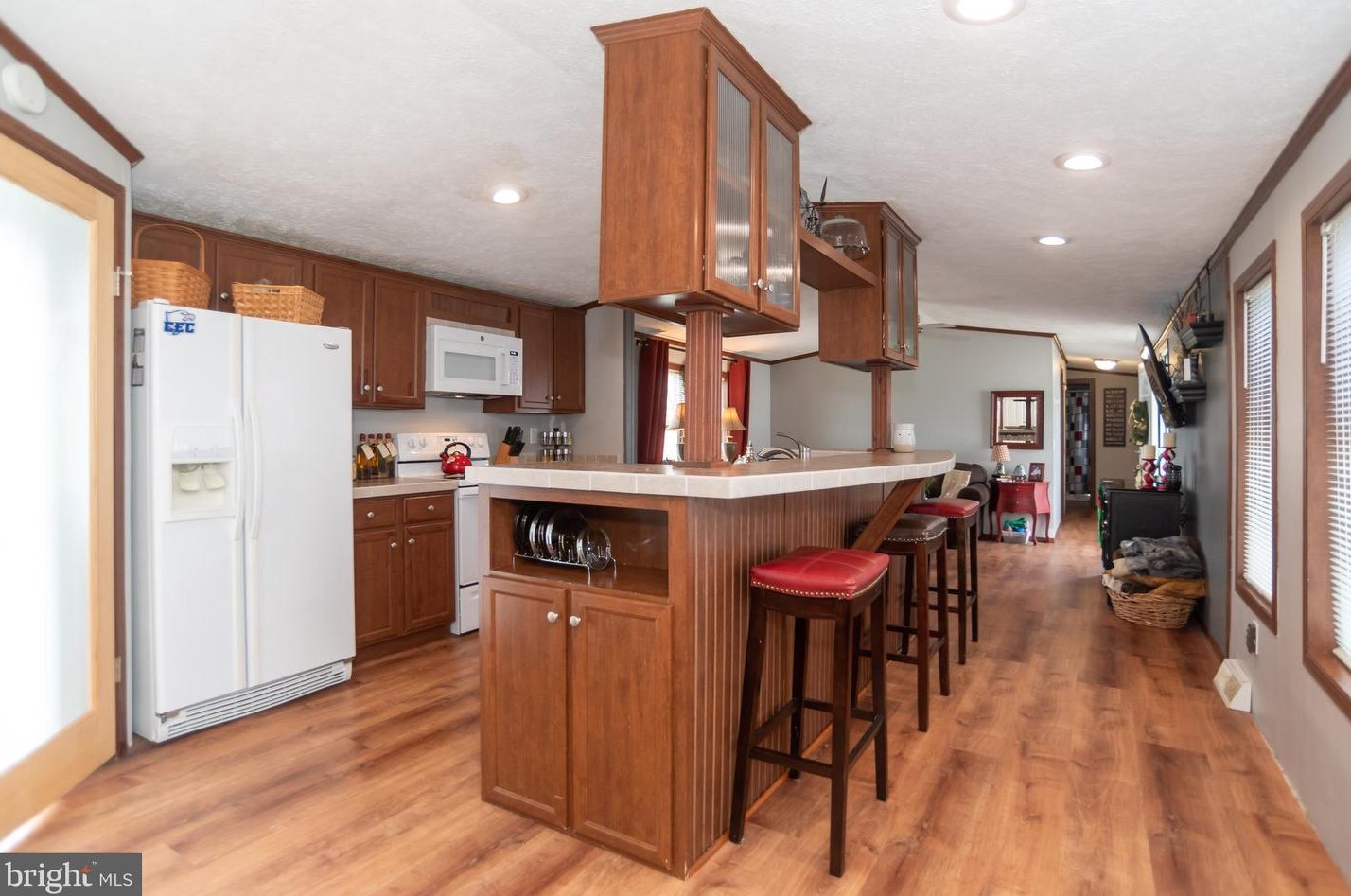 7829 Hampton Dr, Yardley, PA 19067