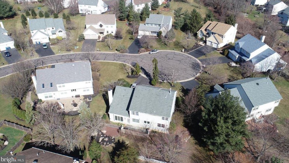 8 Bridal Rose Ct, Upper Makefield, PA 18940-1237