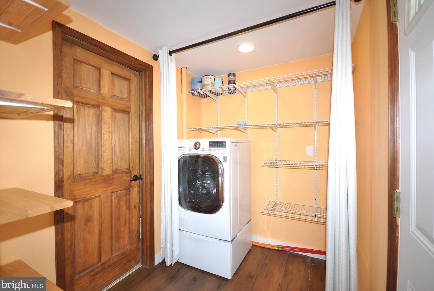 21 Williamson Ave, Levittown PA  19054-1114 exterior