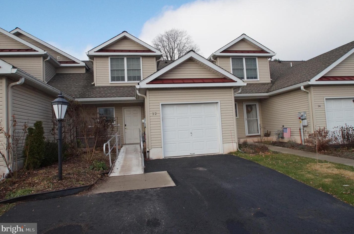 12 Loux Lane, Sellersville, PA 18960