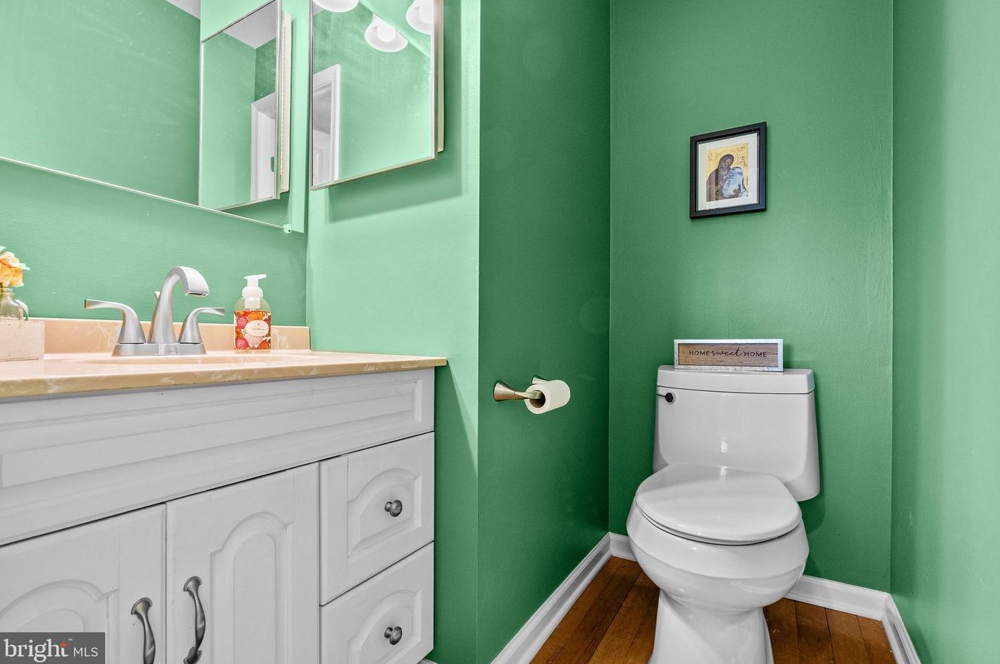 318 Lincoln Ave, Upper Makefield PA 18940-2211 exterior