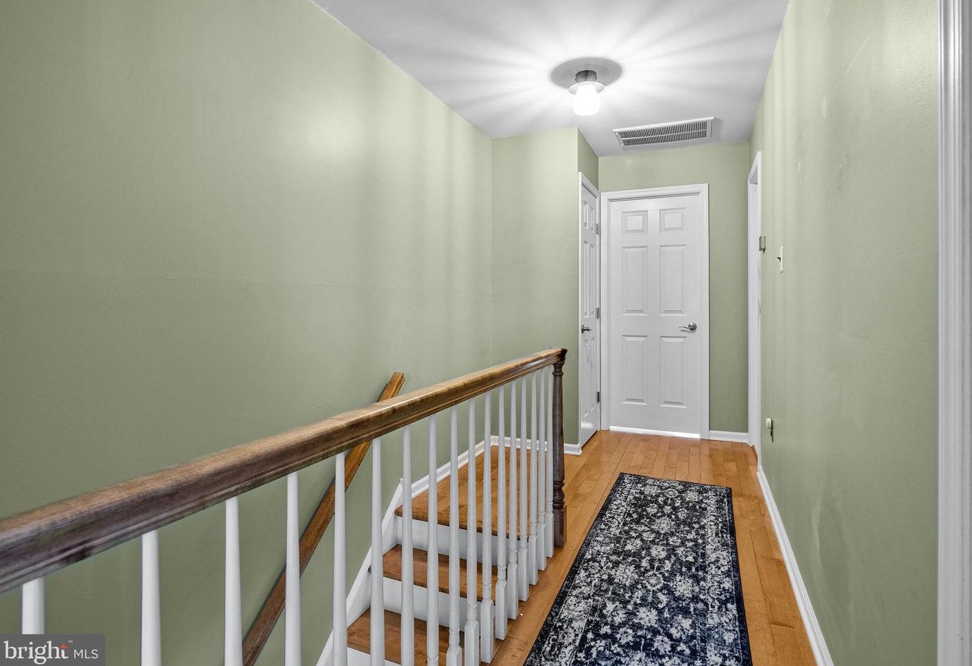 318 Lincoln Ave, Upper Makefield PA 18940-2211 exterior