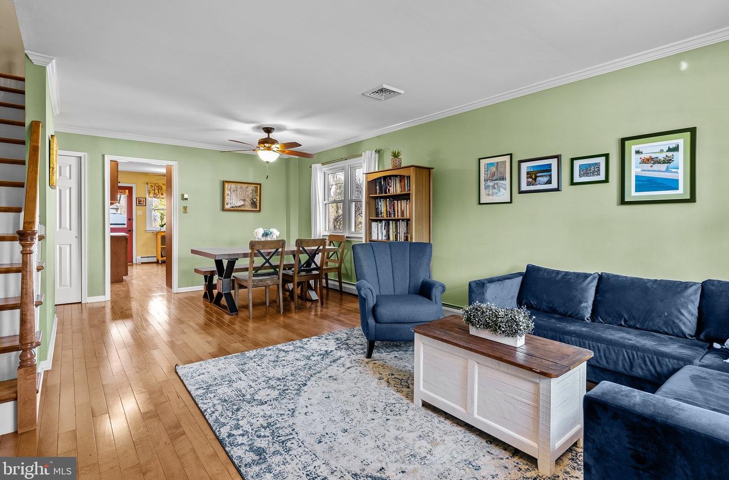 318 Lincoln Ave, Upper Makefield PA 18940-2211 exterior