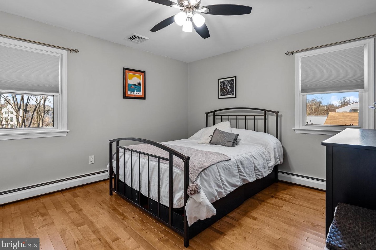 318 Lincoln Ave, Upper Makefield PA 18940-2211 exterior