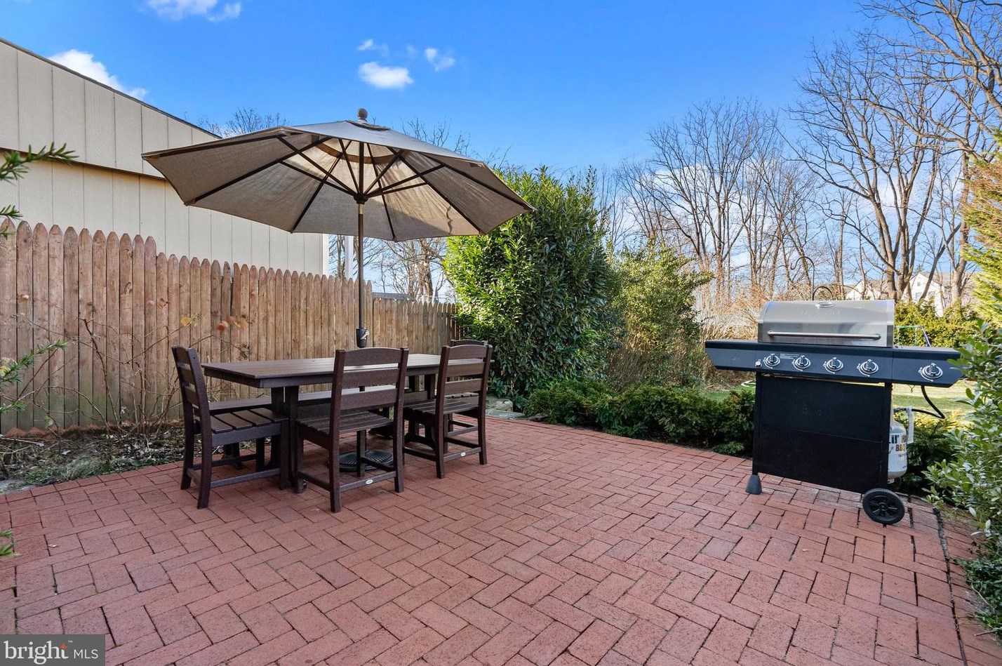 318 Lincoln Ave, Upper Makefield PA 18940-2211 exterior