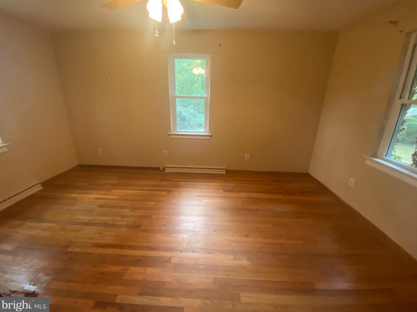 483 Linton Hl Rd, Upper Makefield PA 18940-1205 exterior