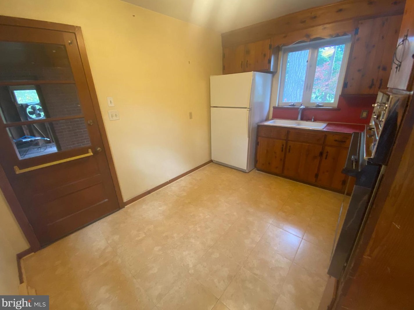 483 Linton Hl Rd, Upper Makefield PA 18940-1205 exterior