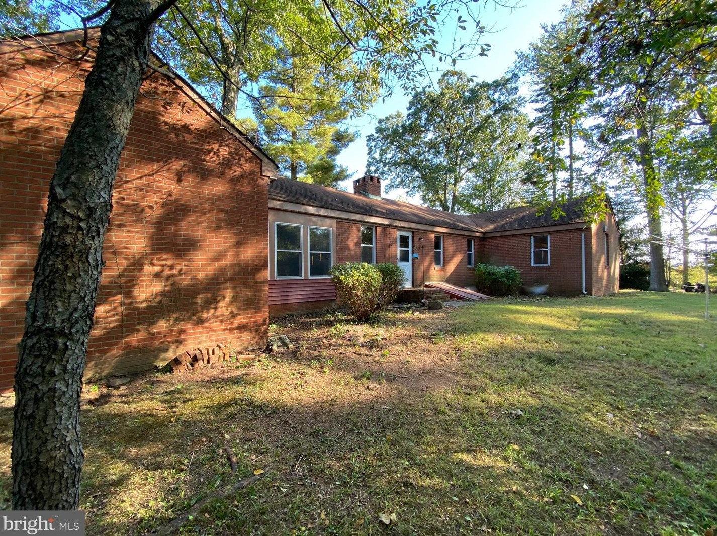 483 Linton Hl Rd, Upper Makefield PA 18940-1205 exterior