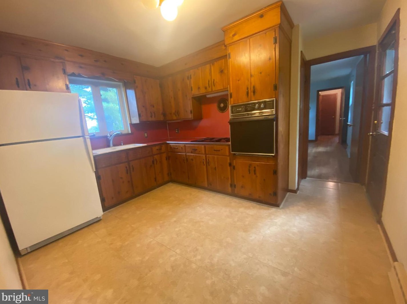 483 Linton Hl Rd, Upper Makefield PA 18940-1205 exterior