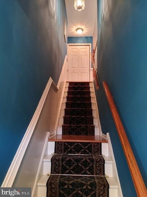 504 Ferris Ln, Gardenville, PA 18901