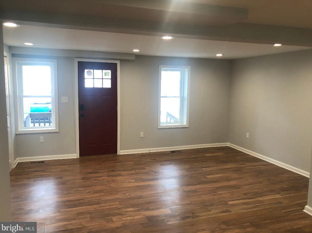118 E Richardson Ave, Langhorne, PA 19047