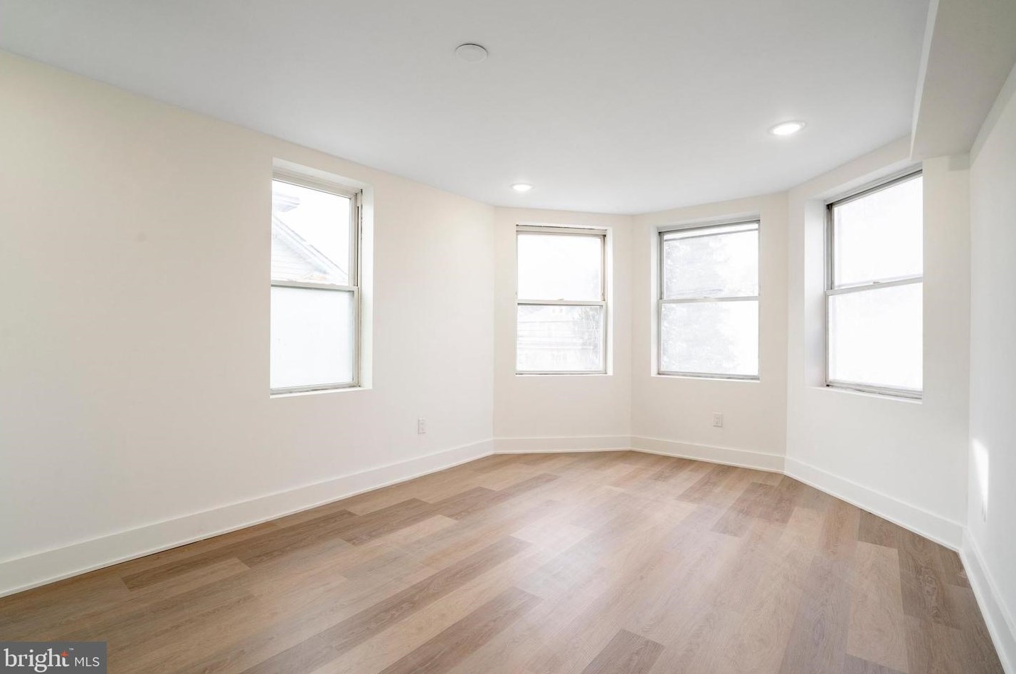 301 W Bridge St #3, Yardley, PA 19067