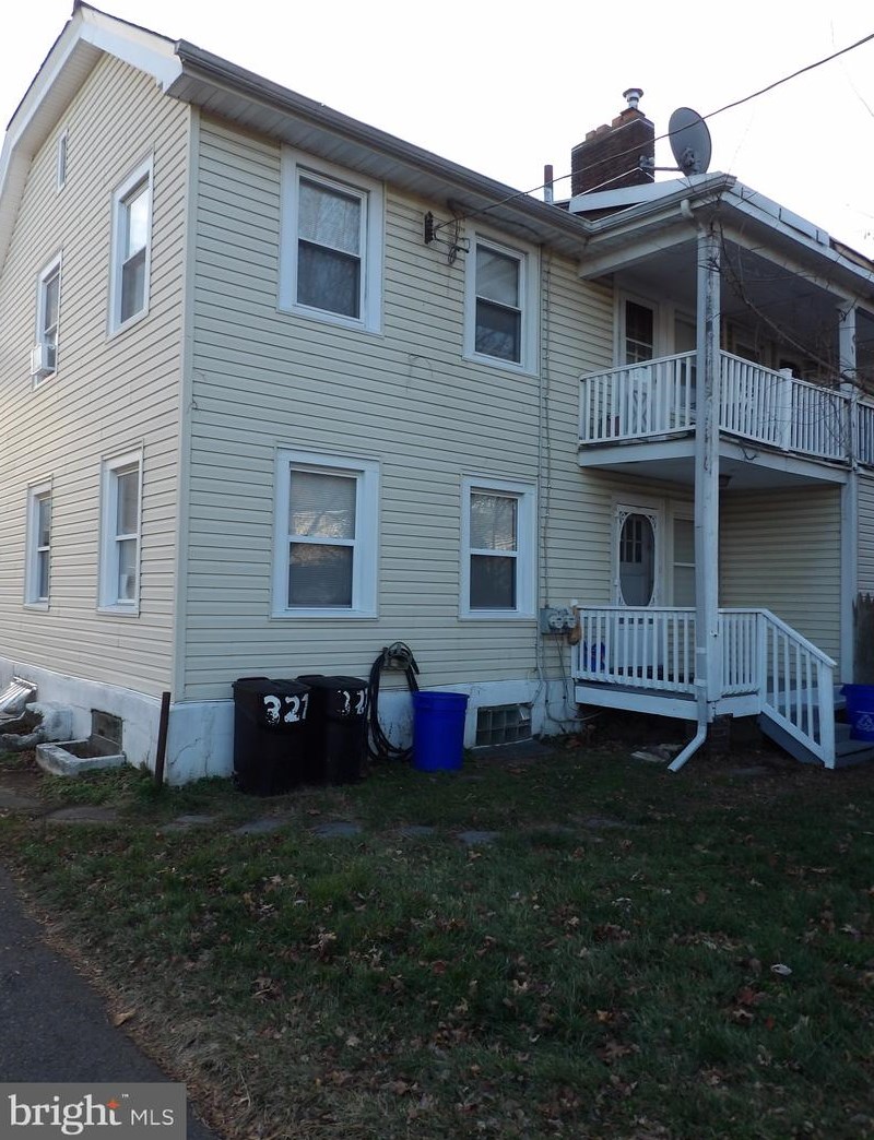 327 Garfield St, Edgely, PA 19007-4101