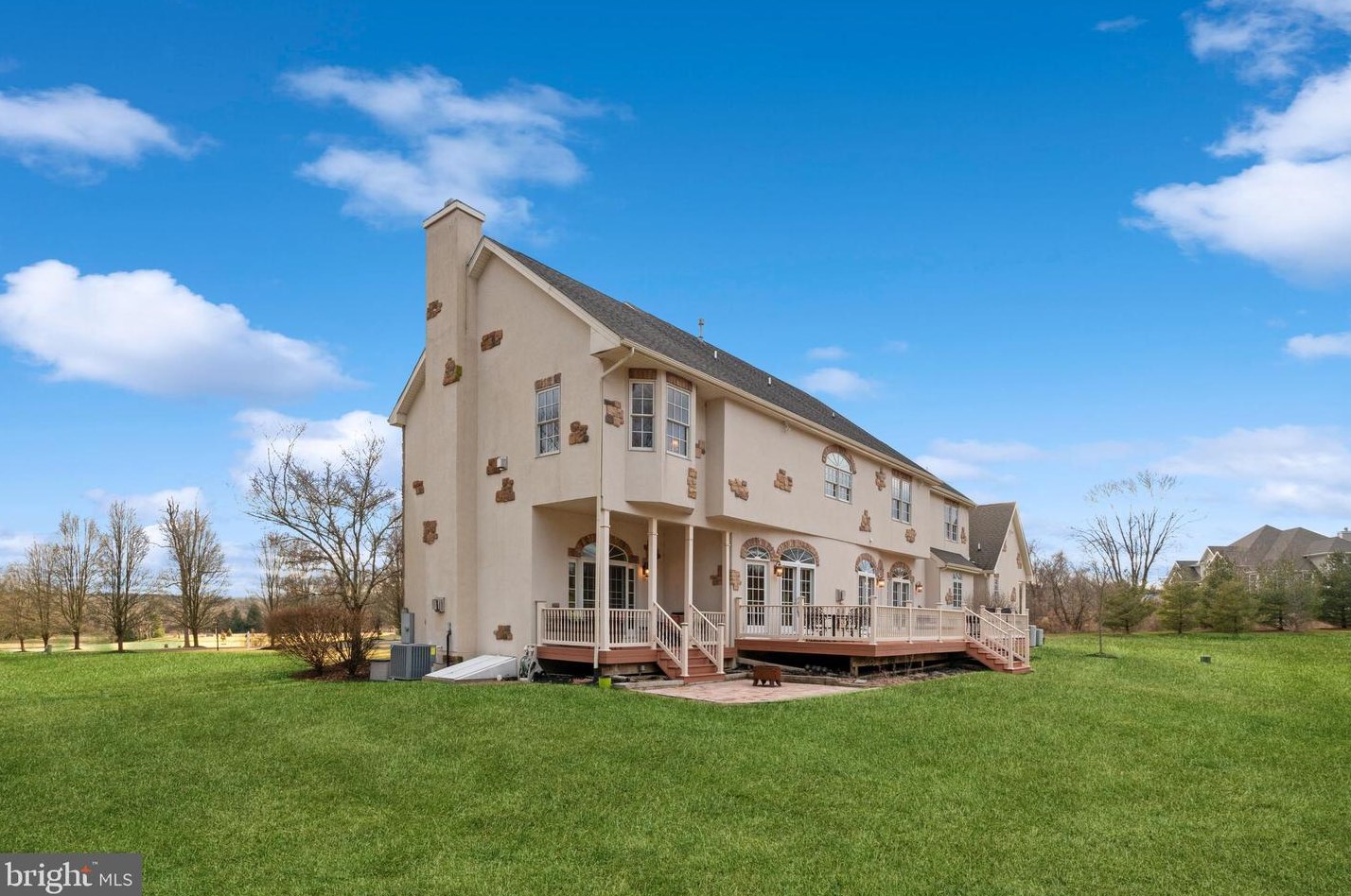 5418 Brookside Ct, Gardenville PA  18902-5552 exterior