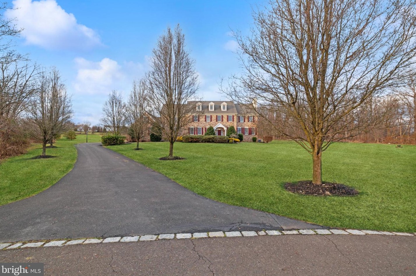 5418 Brookside Ct, Gardenville, PA
