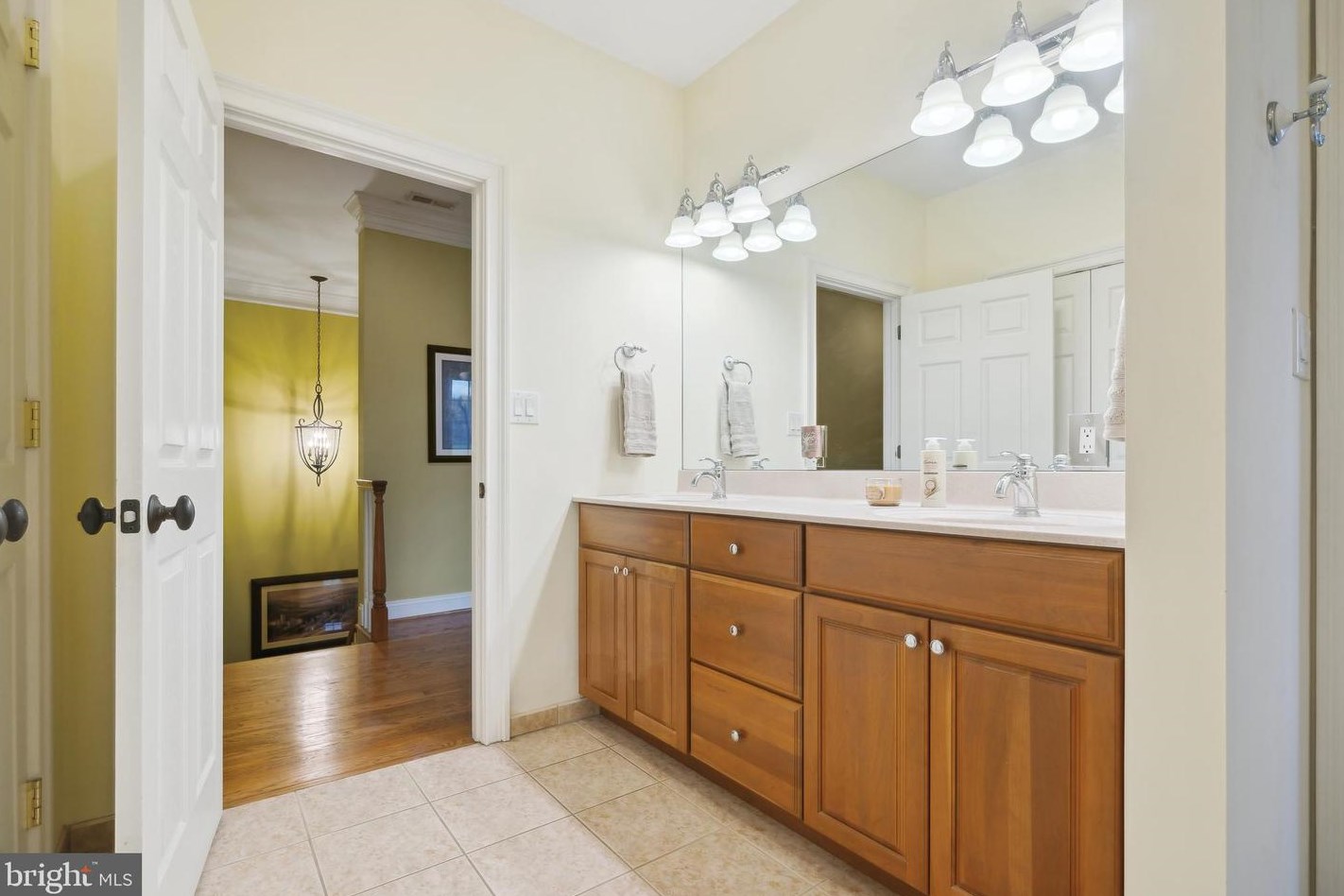 5418 Brookside Ct, Gardenville PA  18902-5552 exterior