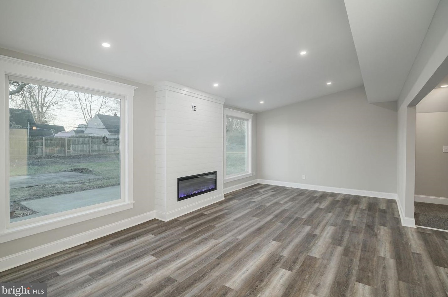 65 Rambler Ln, Levittown PA  19055-1401 exterior