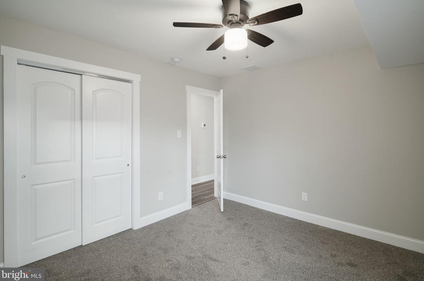 65 Rambler Ln, Levittown PA  19055-1401 exterior