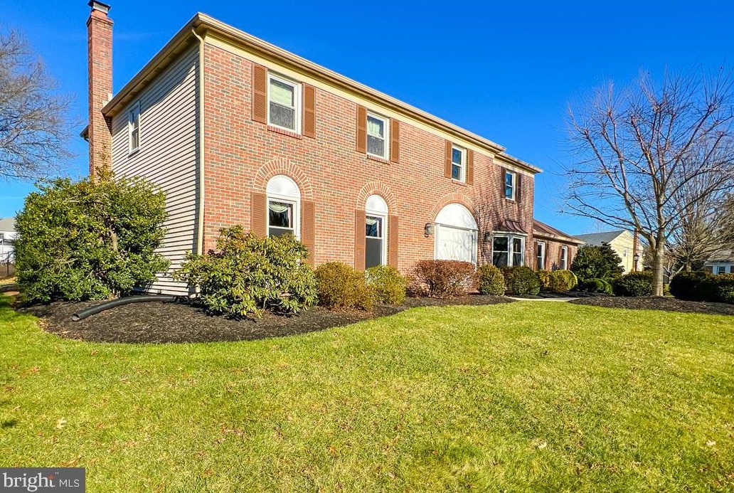 751 Canterbury Dr, Yardley, PA 19067-4434