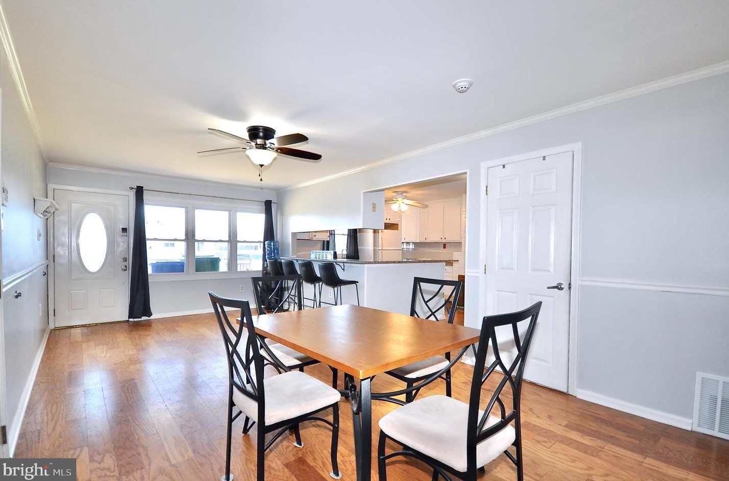 17 Disk Ln, Levittown PA  19055-1713 exterior