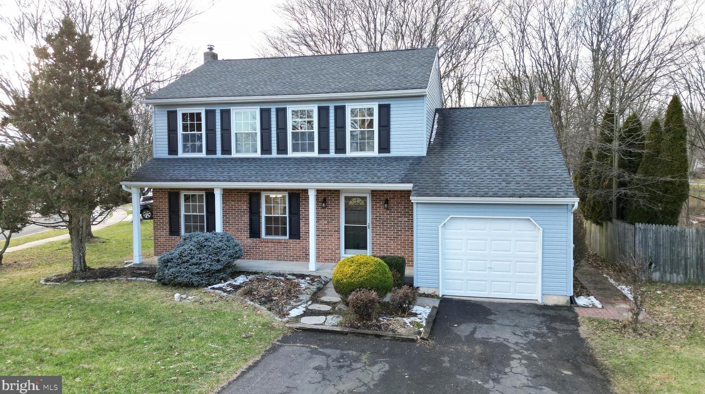 502 Waltham Ln, Perkasie, PA 18944