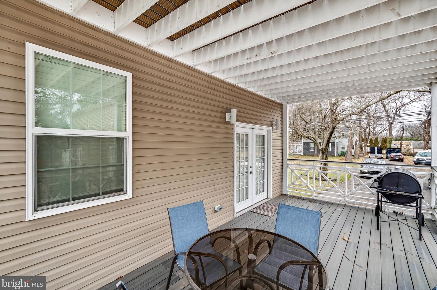 47 Woodside Ave, Levittown PA  19057-4507 exterior