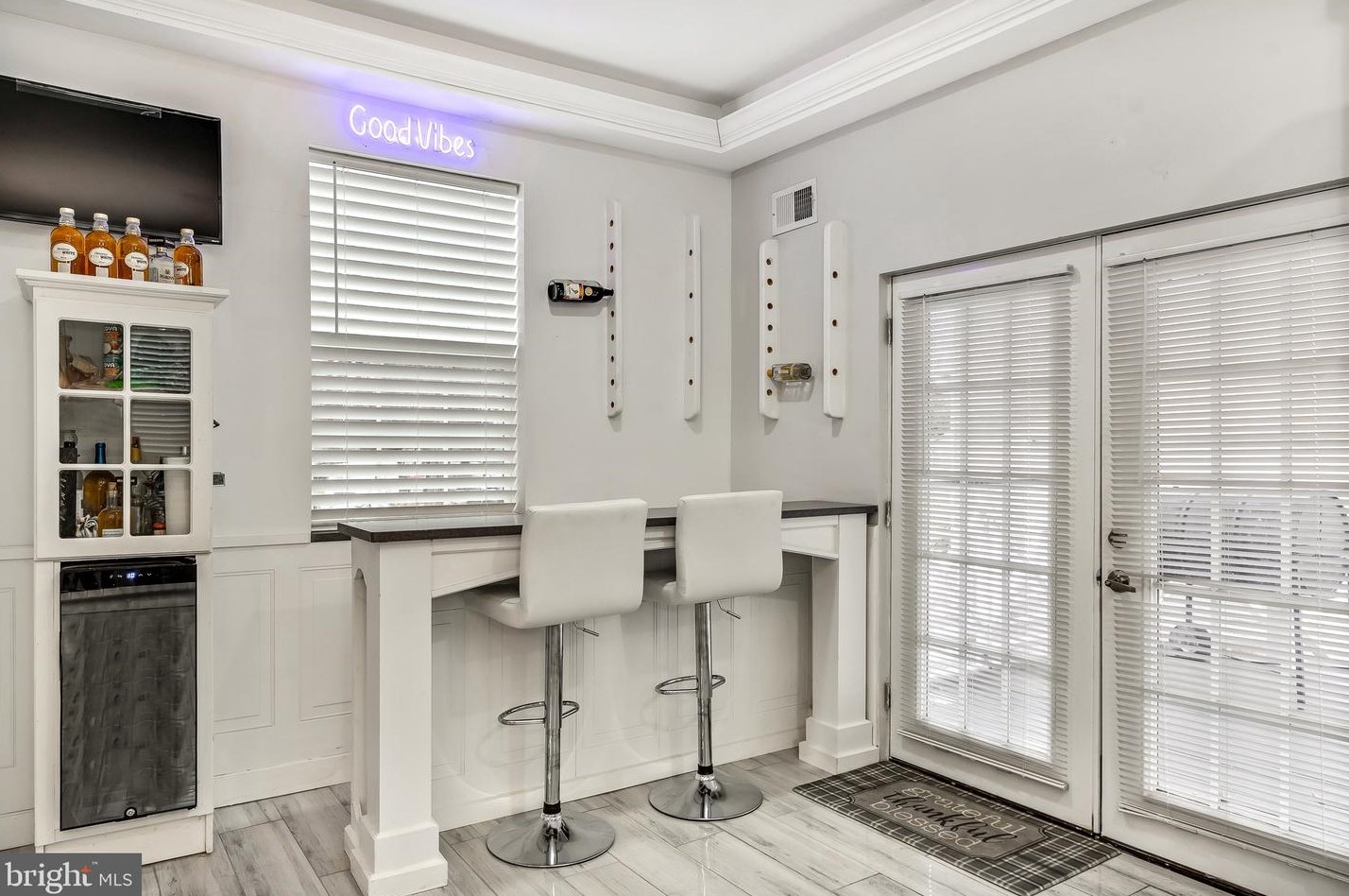 47 Woodside Ave, Levittown PA  19057-4507 exterior