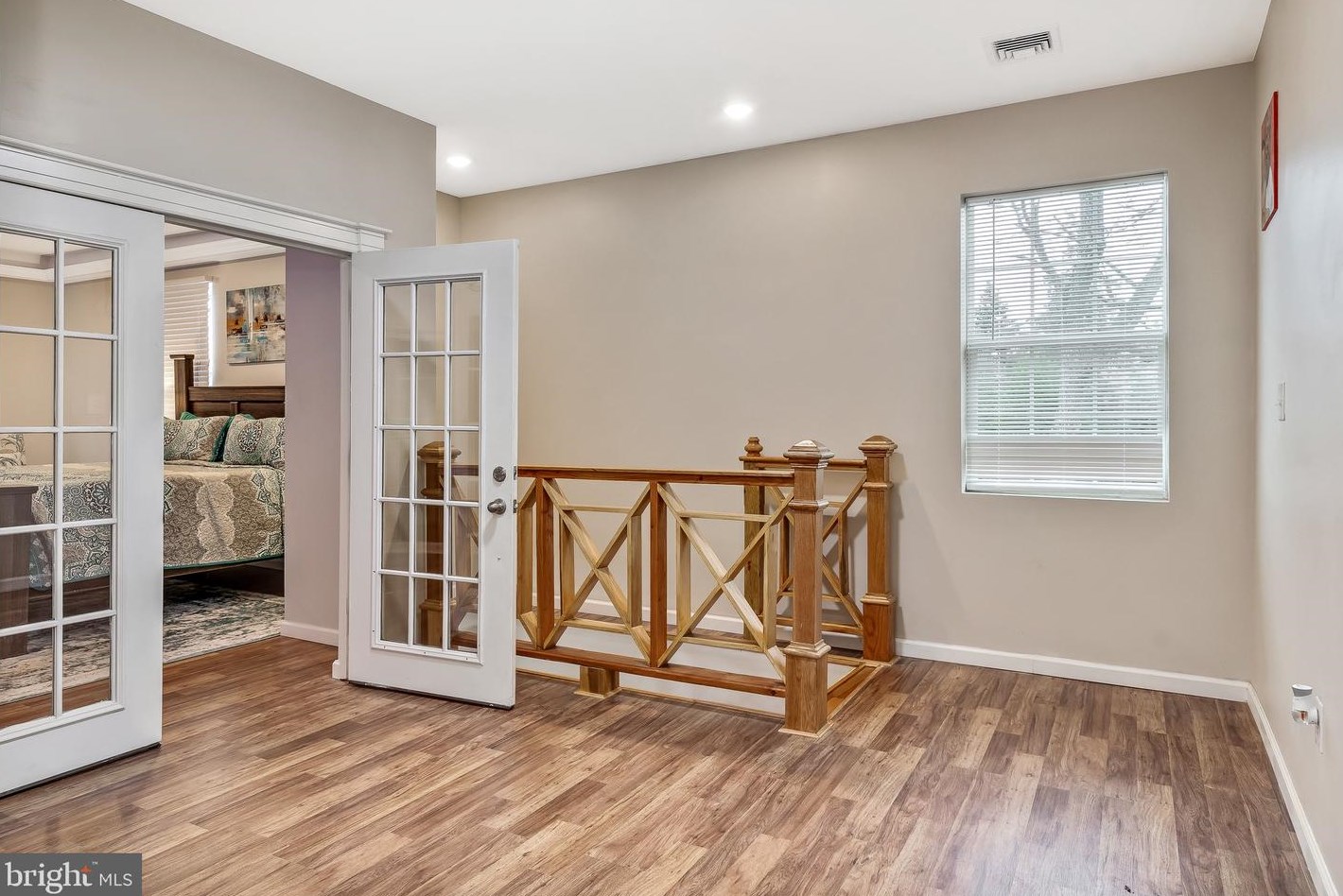 47 Woodside Ave, Levittown PA  19057-4507 exterior