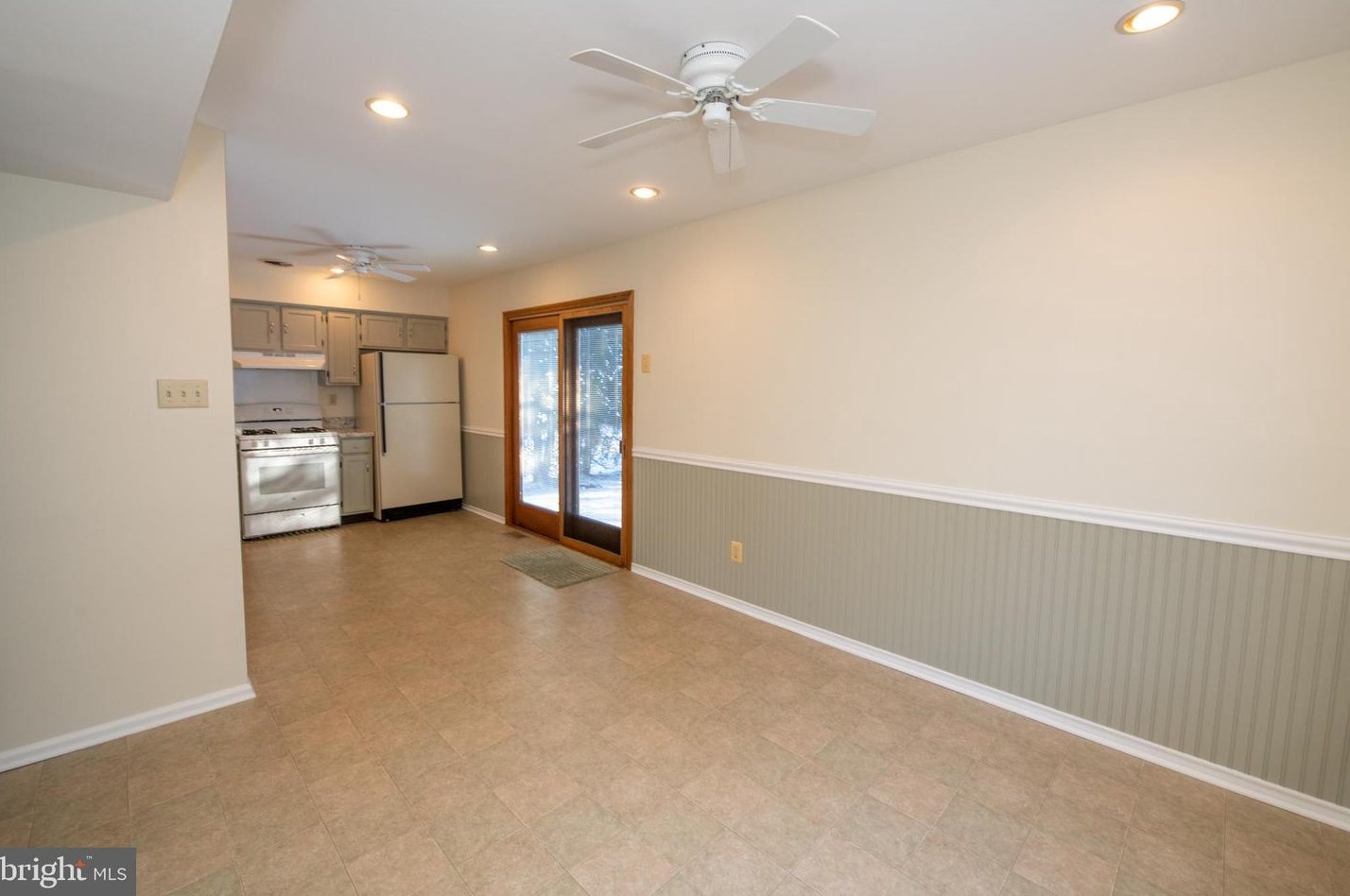 13 Ascot Ct, Upper Makefield PA  18940-1636 exterior