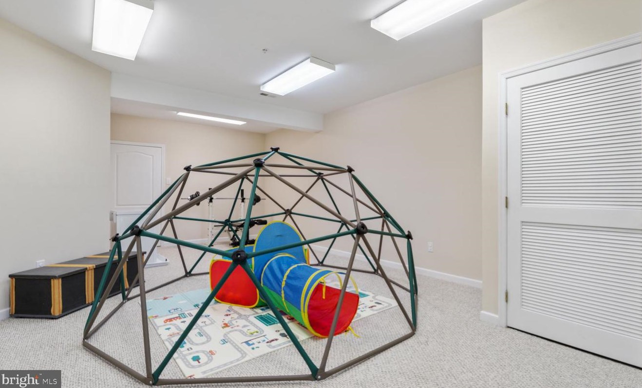 4547 Old Oak Rd, Gardenville PA  18902 exterior