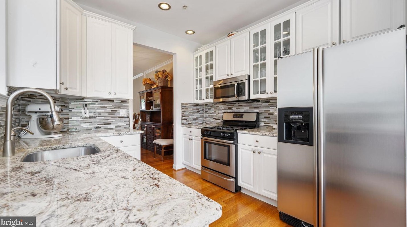 4547 Old Oak Rd, Gardenville PA  18902 exterior