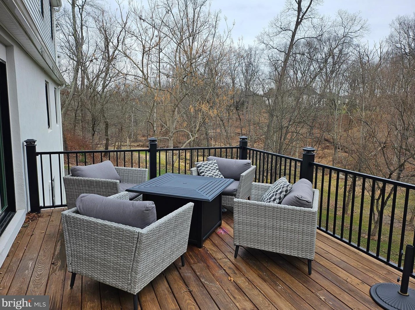 976 Washington Crossing Rd, Upper Makefield PA  18940-2712 exterior