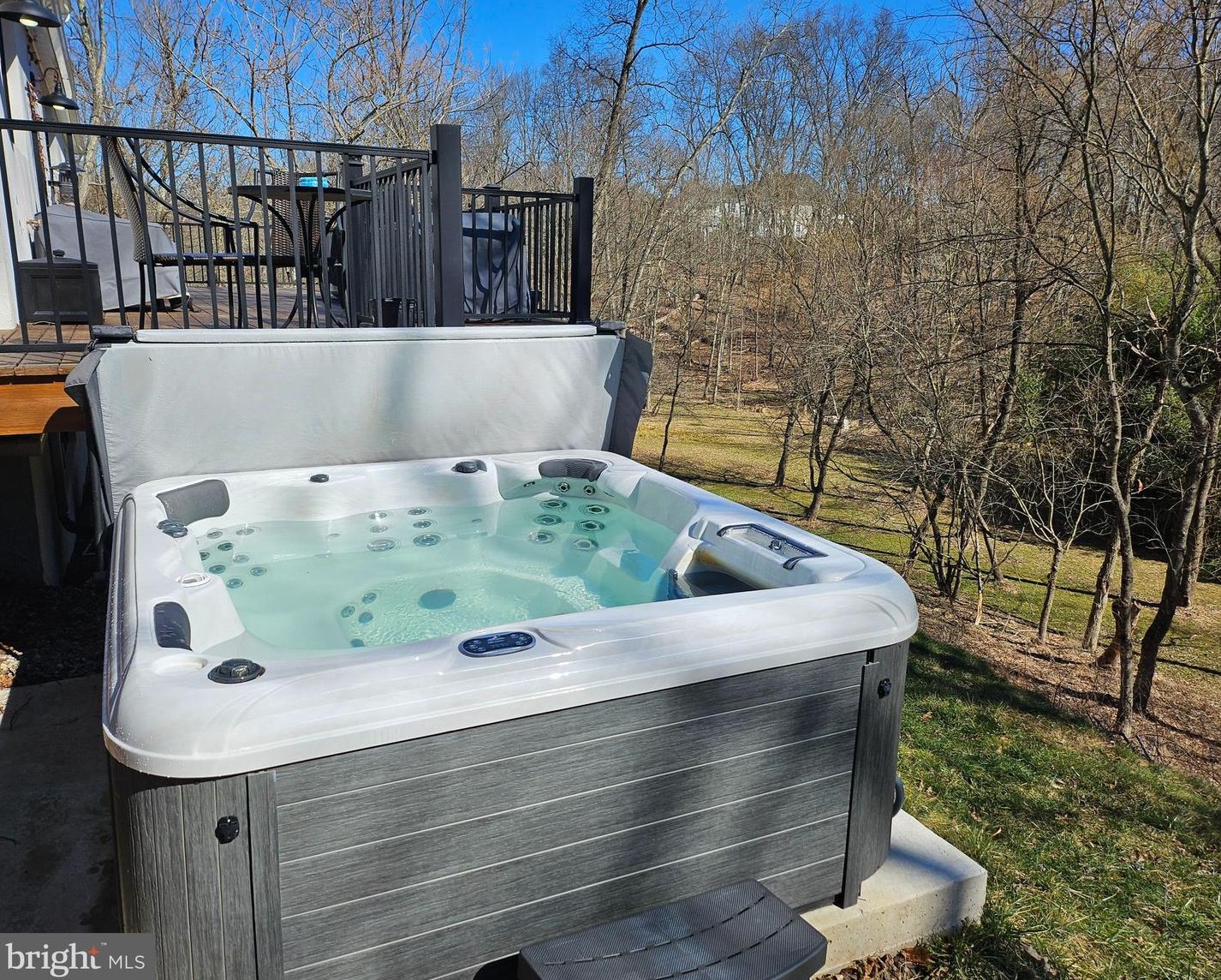 976 Washington Crossing Rd, Upper Makefield PA  18940-2712 exterior