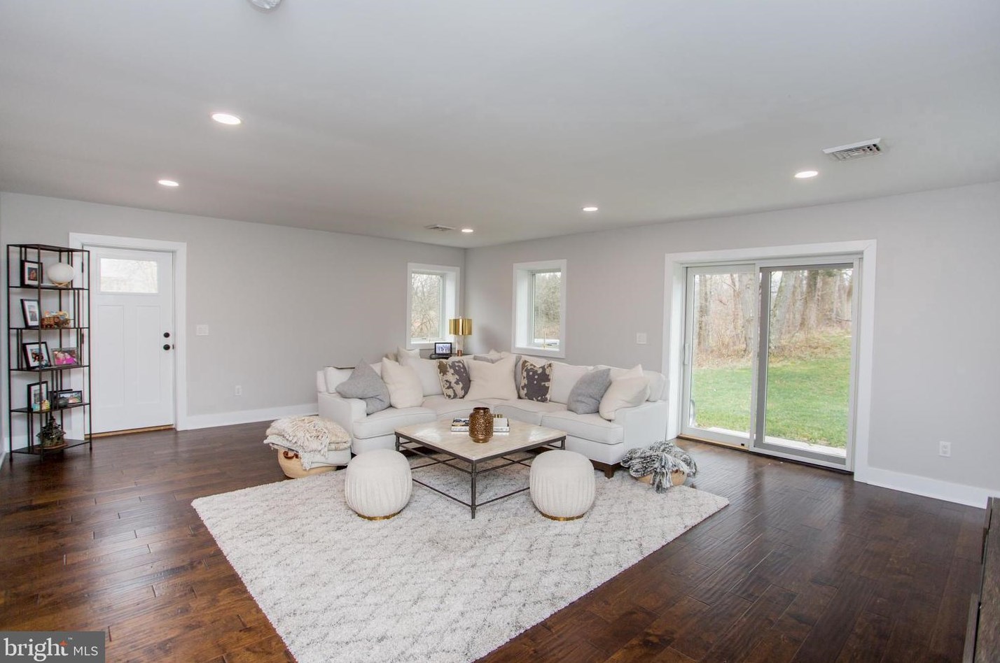 976 Washington Crossing Rd, Upper Makefield PA  18940-2712 exterior